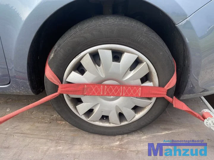 2006-renault-clio-2-14-16v-tej47-k4j-onderdelen-demontage — foto 22