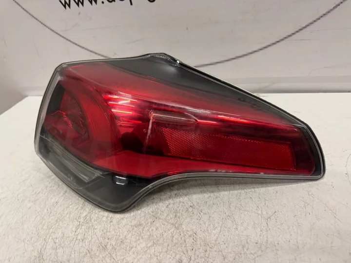 toyota-rav-4-rav4-facelift-achterlicht-links-8155042200 — foto 3