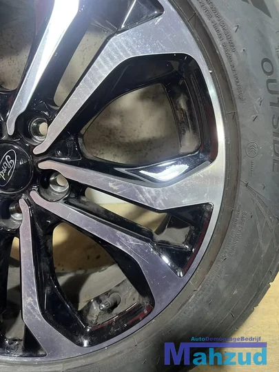 ford-puma-velgen-5x108-634-17-inch — foto 7
