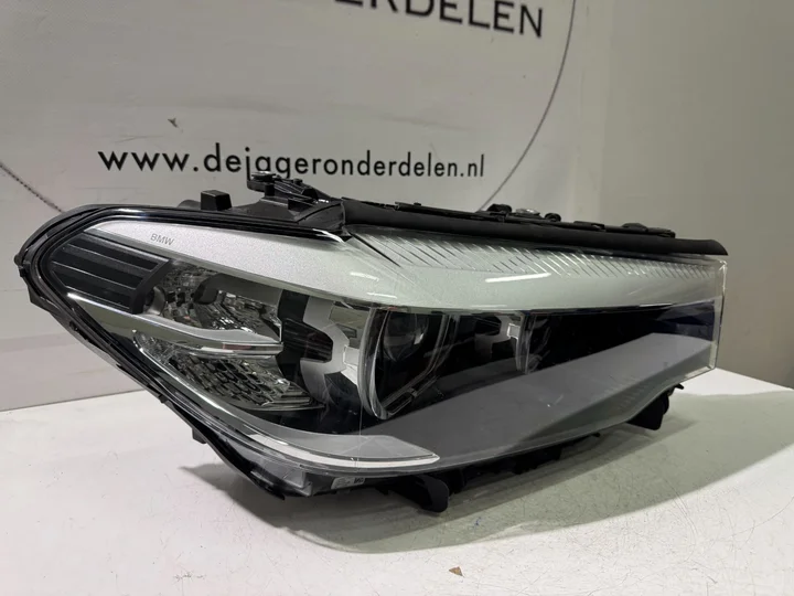 bmw-g30-g31-5-serie-led-koplamp-rechts-8499112 — foto 3