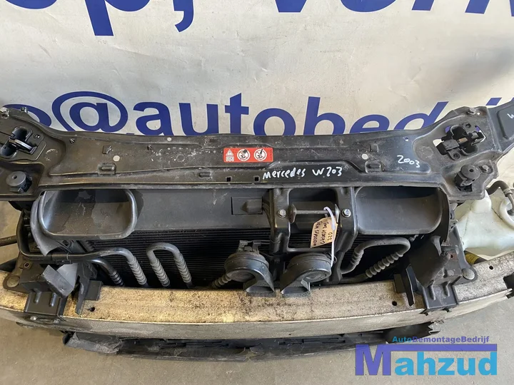 mercedes-cklasse-w203-22-diesel-voorfront-compleet-20002007 — foto 4