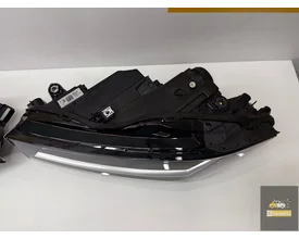 skoda-super-b-koplamp-links-rechts-led-crystal-lighting-3p2941015 — foto 4