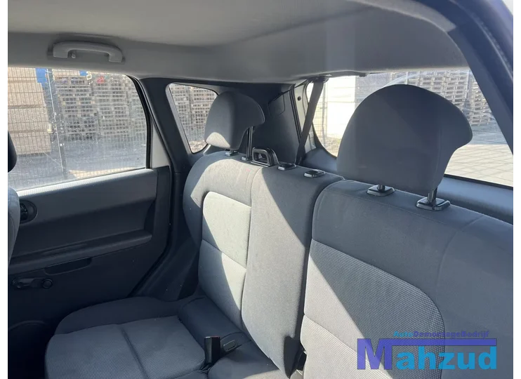 Mitsubishi colt 6 compleet interieur 5 deurs 2004-2014