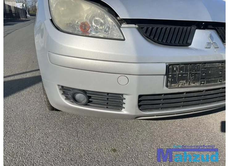 Mitsubishi colt 6 voorbumper bumper grille rooster 2004-2014