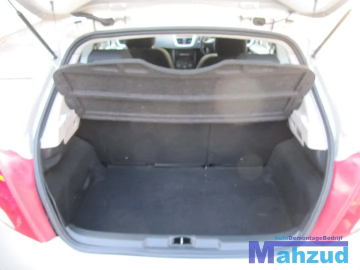 2010-peugeot-207-14-demontage-sloop-212 — foto 13