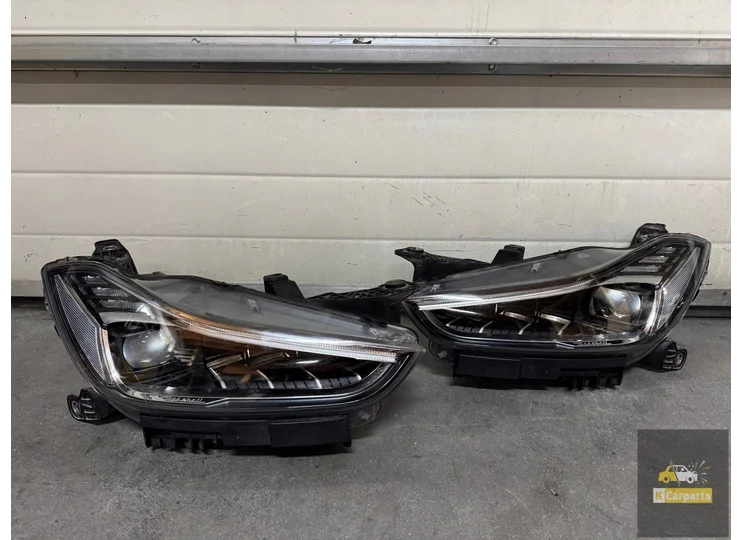 00670100984, Maserati Ghibli Voll-LED-Leuchte links rechts Lift