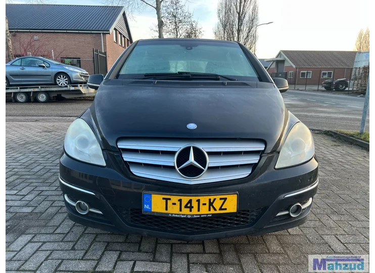 Mercedes B-Klasse W245, Baujahr 2008, schwarz, 191, Demontage, 266960, Abbruch