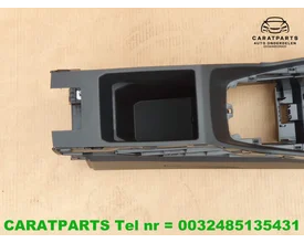 89a863242a-89a863242-q4-etron-middenconsole-q4-bekerhouder — foto 4