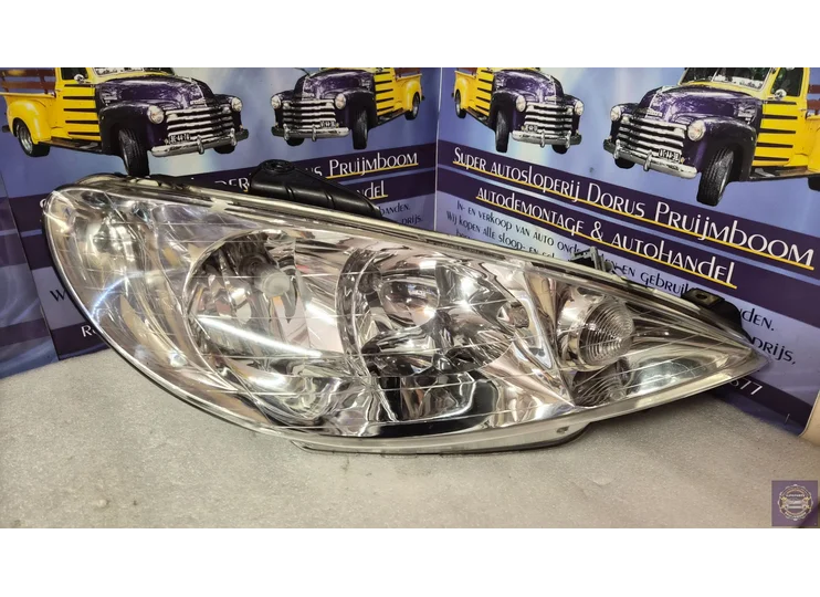 Peugeot 206 CC convertible Headlight right 9628666780