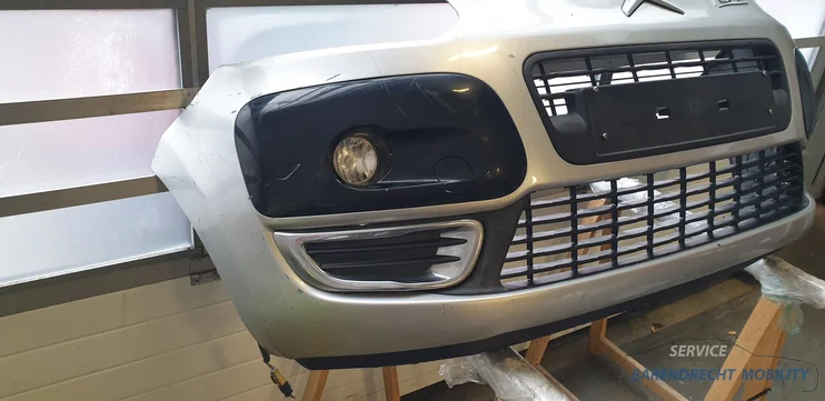 voorbumper-met-grille-citroen-c3-picasso-zilver-origineel-gebruikt-mistlampen — foto 9