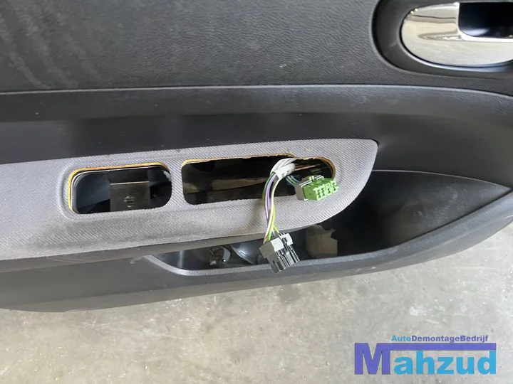 peugeot-307-zilver-grijs-eycc-links-voor-deur-20002009 — foto 6