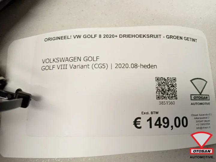 origineel-vw-golf-8-2020-driehoeksruit-groen-getint-links-achter — foto 4