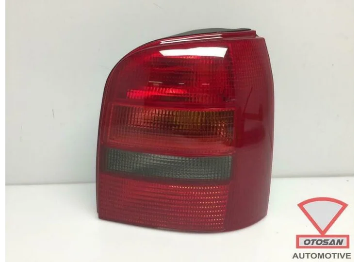 audi a4 8d b5 avant 1999 rücklicht rechts neu! 0324933
