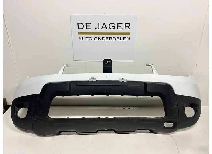 DACIA DUSTER VOORBUMPER BUMPER 620220025R 2010-2017