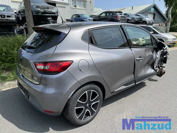 2016-renault-clio-4-onderdelen-grijs-tekng-demontage — foto 5