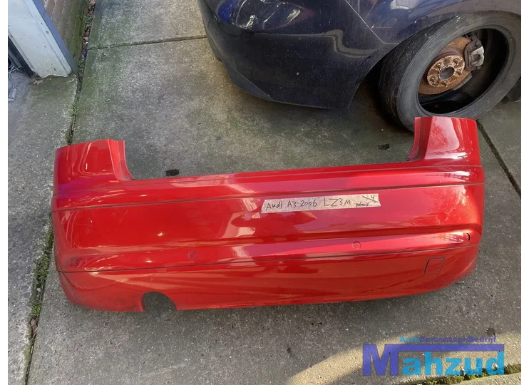 AUDI A3 8P1 ROOD LZ3M achterbumper 3 deurs