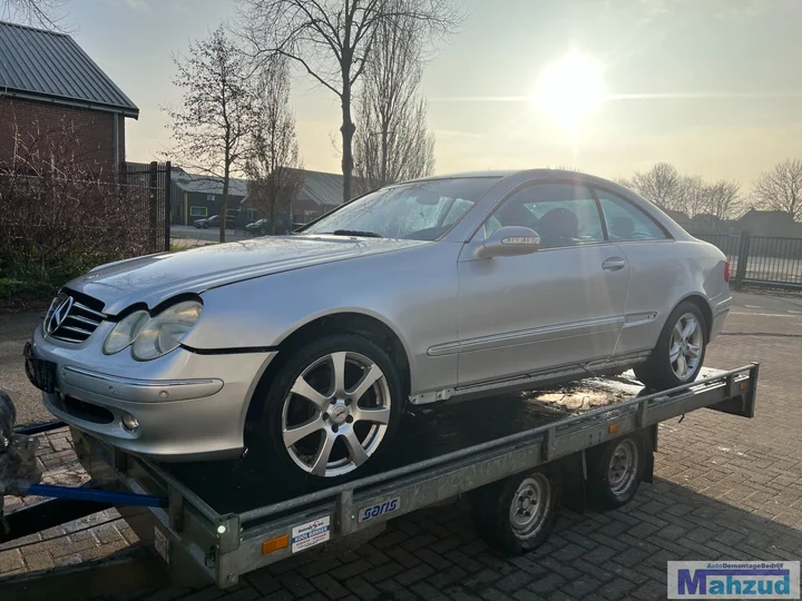 mercedes-clk-w209-coupe-zilver-744-clk240-112912-demontage-onderdelen — foto 3