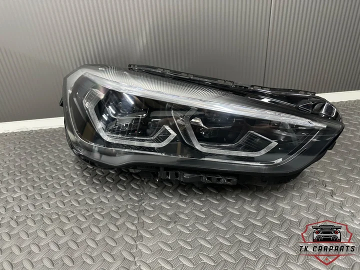 bmw-x1-f48-lci-full-led-koplamp-rechts-5a0117803 — foto 3