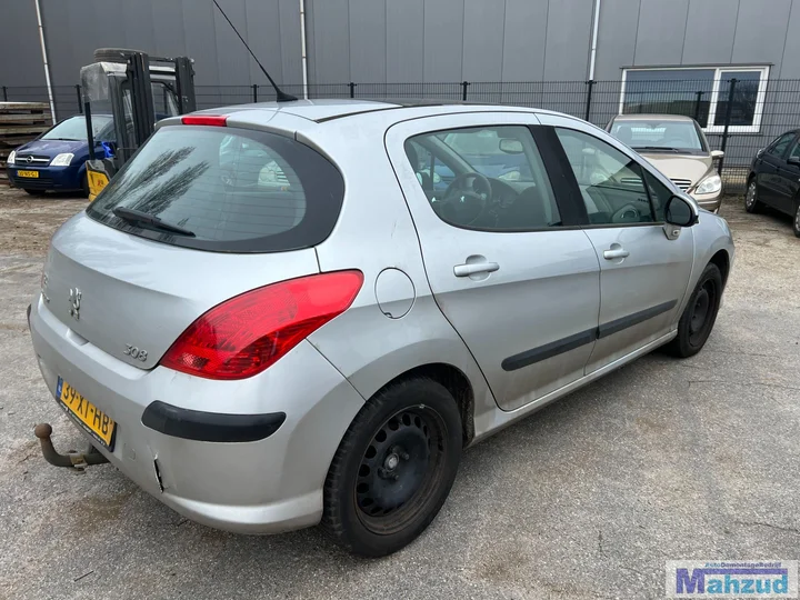 peugeot-308-1-16-16v-eps-zilver-ezrc-demontage-sloop-onderdelen — foto 6
