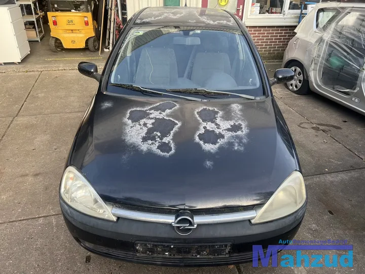 opel-corsa-c-zwart-onderdelen-demontage-20002005 — foto 2