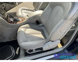 mercedes-clk-w209-cabrio-beige-interieur-2003 — foto 7