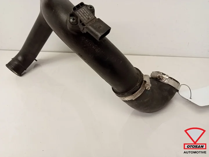 vw-polo-6r-seat-skoda-intercoolerbuis-6r0145762j — foto 2