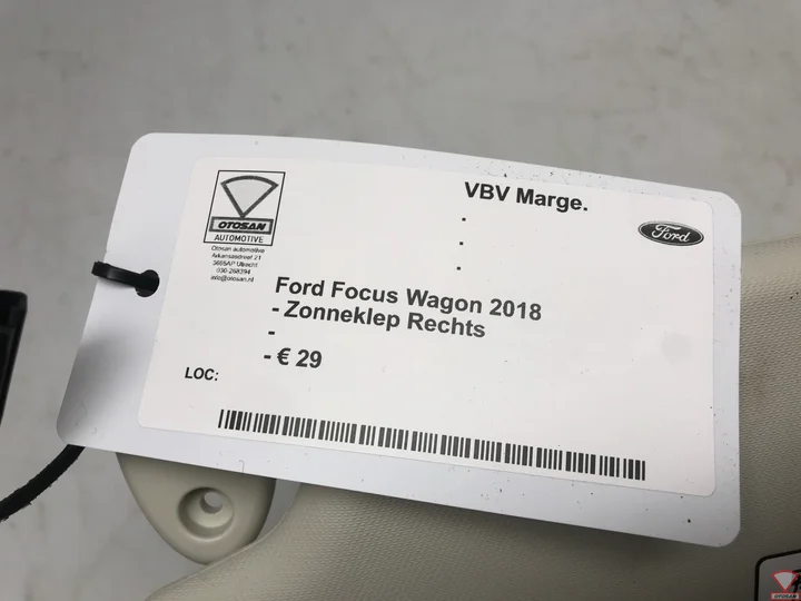 ford-focus-wagon-2018-zonneklep-rechts — foto 2