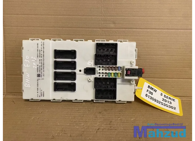 BMW 3 SERIE F30 BCM Boordnet module 932565302 6135932565302