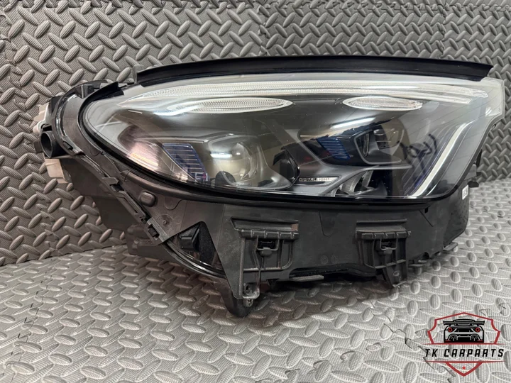 mercedes-glc-digital-light-led-koplamp-r-a2549062402 — foto 2