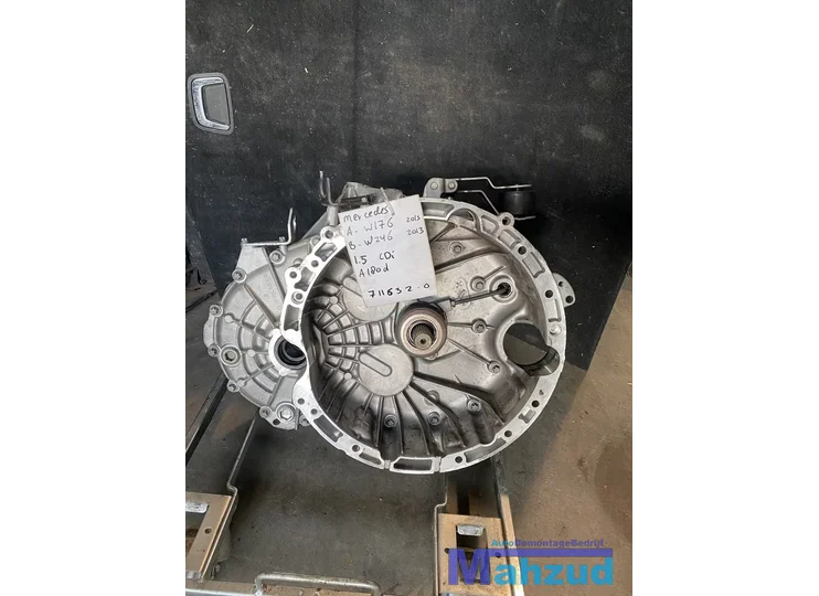 MERCEDES A KLASSE W176 1.5 CDI A180D 711632 R1762610101