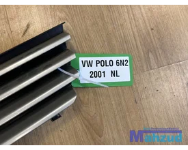 vw-polo-6n2-grille-19992003 — foto 2