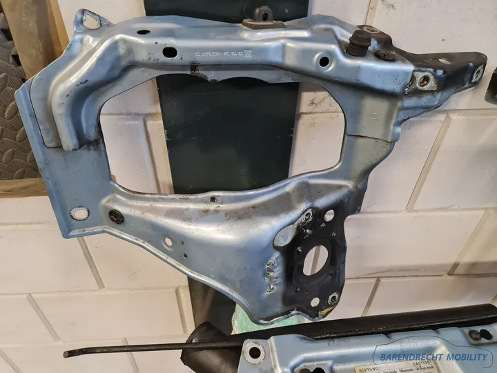 voorfront-opel-tigra-b-tt-twintop-voor-front-bumperbalk-slotplaat-koplamphouder-09114128-origineel-gebruikt-2004-2010 — foto 10
