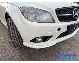 mercedes-c-klasse-w204-wit-650-voorbumper-20072011 — foto 3
