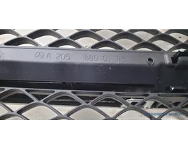 radiateur-grille-mercedes-c-klasse-w205-a2058803783-grill-zwart-origineel-gebruikt-2014-2021 — foto 12