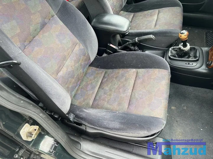 1998-opel-vectra-18-i-16v-groen-l359-x18xe-onderdelen-demotage — foto 14