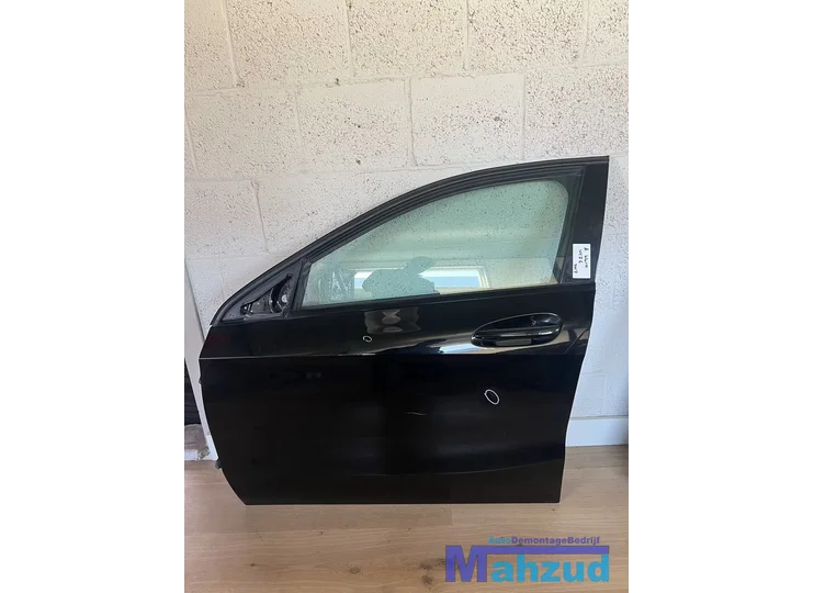 MERCEDES A KLASSE W176 zwart links voor deur 2012-2018
