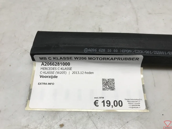 mb-c-klasse-w206-2022+-motorkaprubber-origineel!-a2066281000 — foto 3