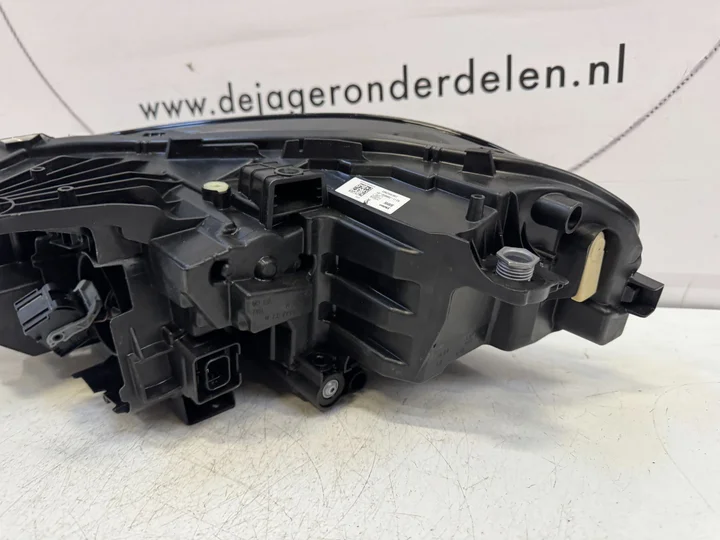 bmw-1-serie-f70-f74-shadow-full-led-koplamp-7886592-rechts — foto 4