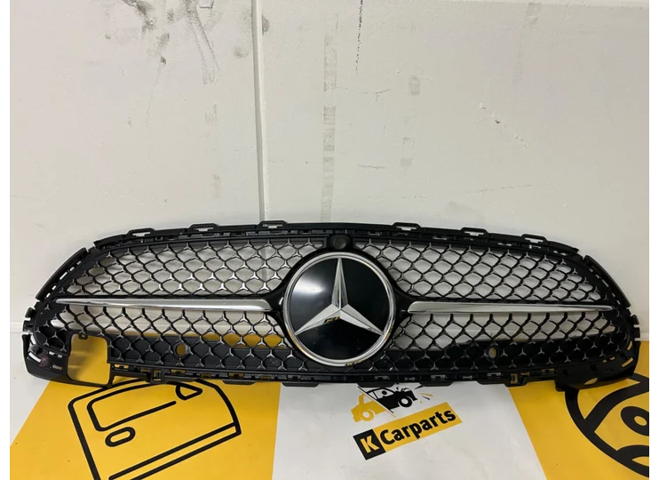 Calandre diamantée Mercedes-Benz Classe C W206 AMG A2068882100