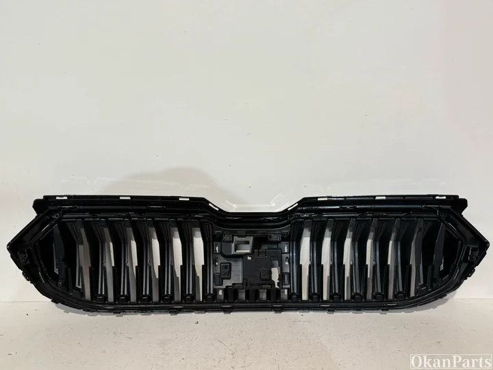 skoda-superb-iv-grille-3p0853653a — foto 2