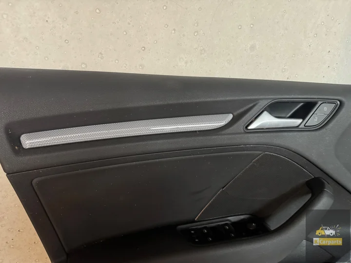 deur-bekleding-audi-a3-s3-rs3-links-voor-portier-8v4867105 — foto 3