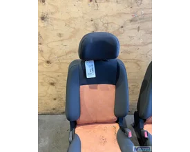 kia-picanto-1-zwart-oranje-interieur-stoel-bank-20042010 — foto 5