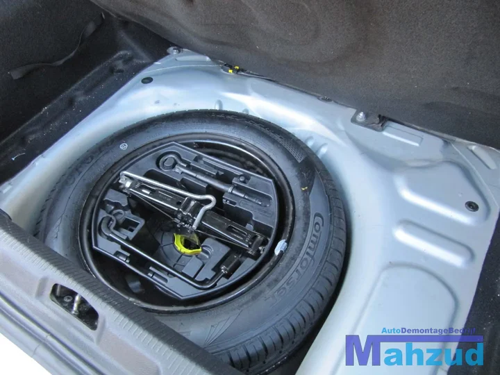 2010-peugeot-207-14-demontage-sloop-212 — foto 14