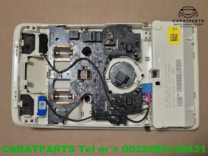 8t0947135bk-8t0947140-a4-binnenverlichting-a5-leeslamp-q5 — foto 6