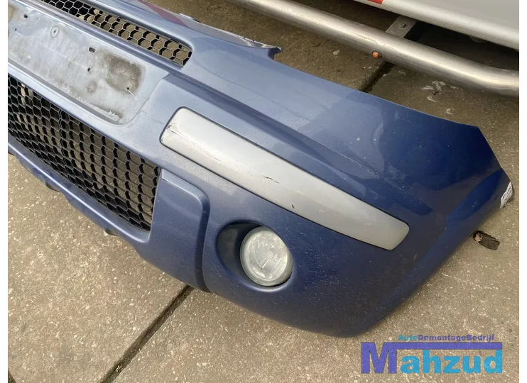 citroen-c3-pluriel-licht-blauw-voorbumper