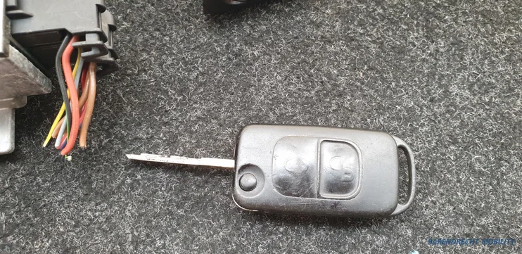 slotenset-met-ecu-r170-slk-200-mercedes-0285454132-sleutel-immo-motorcomputer-m111946-136pk — foto 7