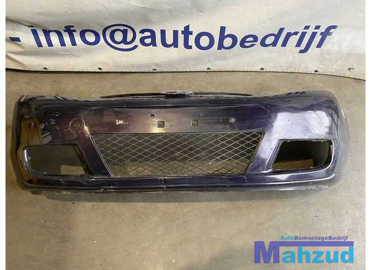 MAZDA 5 CR17 Paars voorbumper bumper 2005-2010