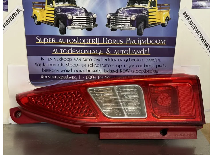 Peugeot partner achterlicht rechts