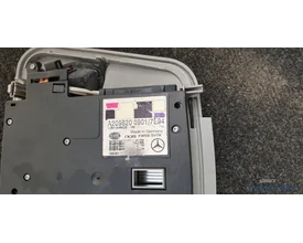 binnenverlichting-clk-c-klasse-mercedes-w209-w203-2098200901-schuifdak-origineel-gebruikt-2002-2008 — foto 4