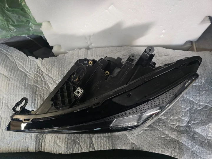 seat-cupra-leon-5fa-20202024-vol-led-koplamp-links-5fb941005d — foto 2